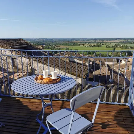 Maison De Charme Spacieuse, Terrasse Et Vue Sur La Place Monflanquin